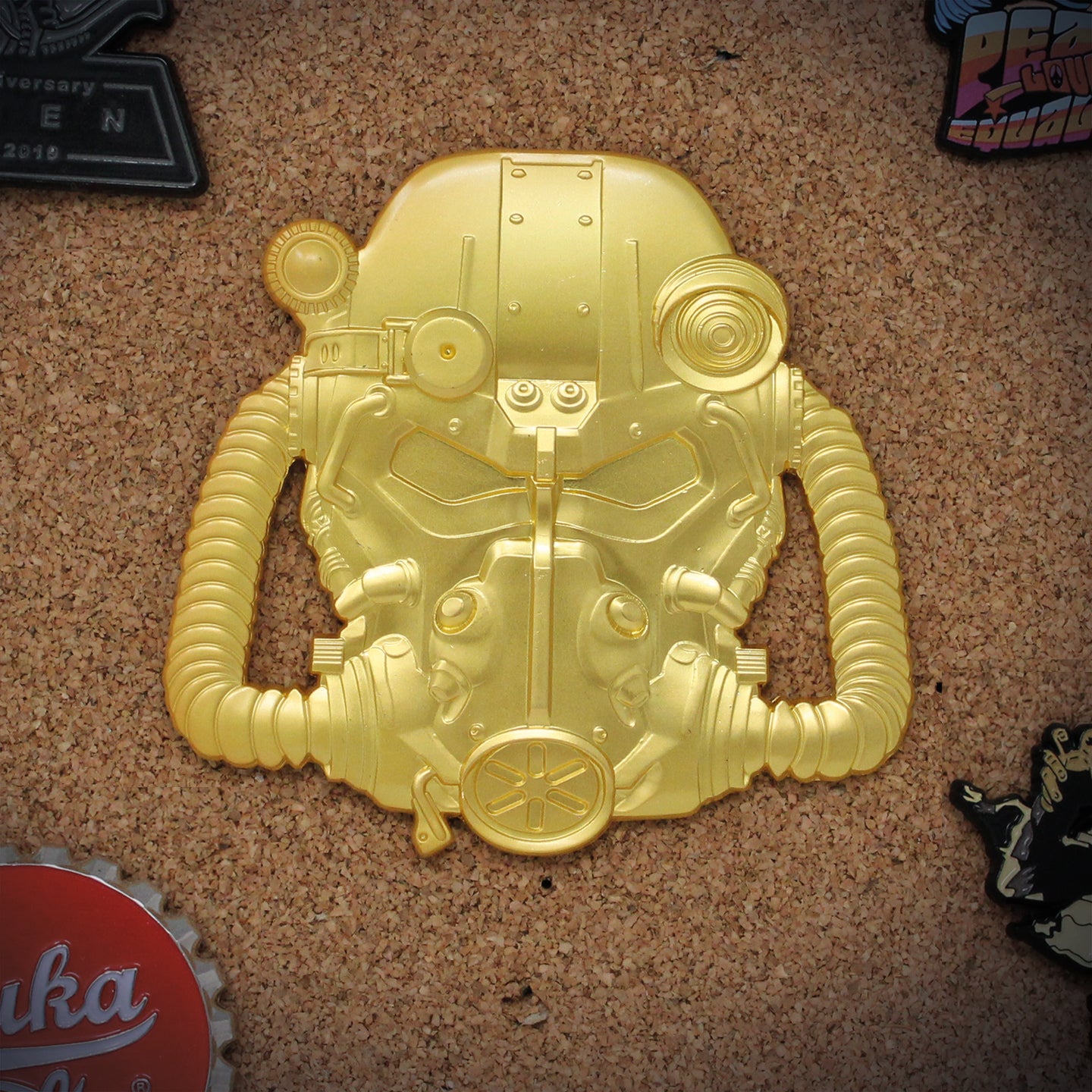 Fallout Limited Edition T-60 Power Armour Helmet 24k Gold Plated XL Pin Badge