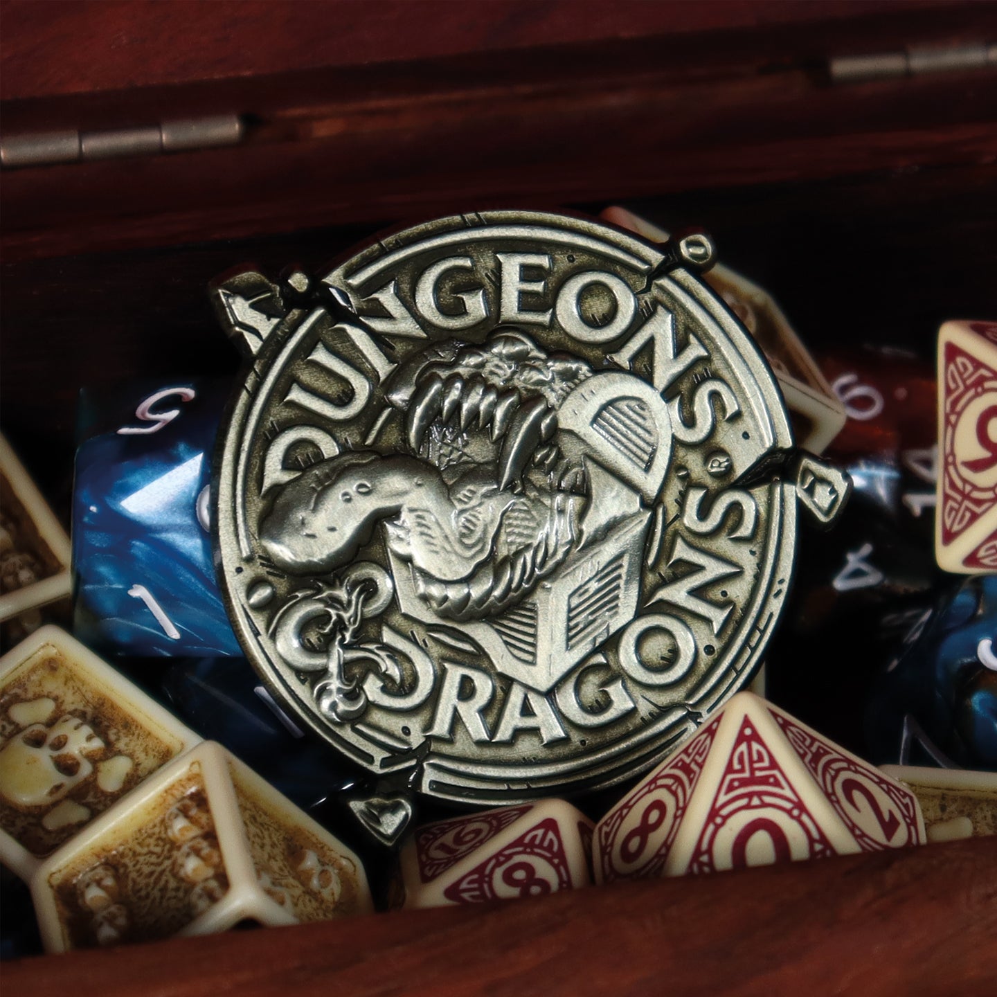 Dungeons & Dragons limited edition metal pin badge from Fanattik