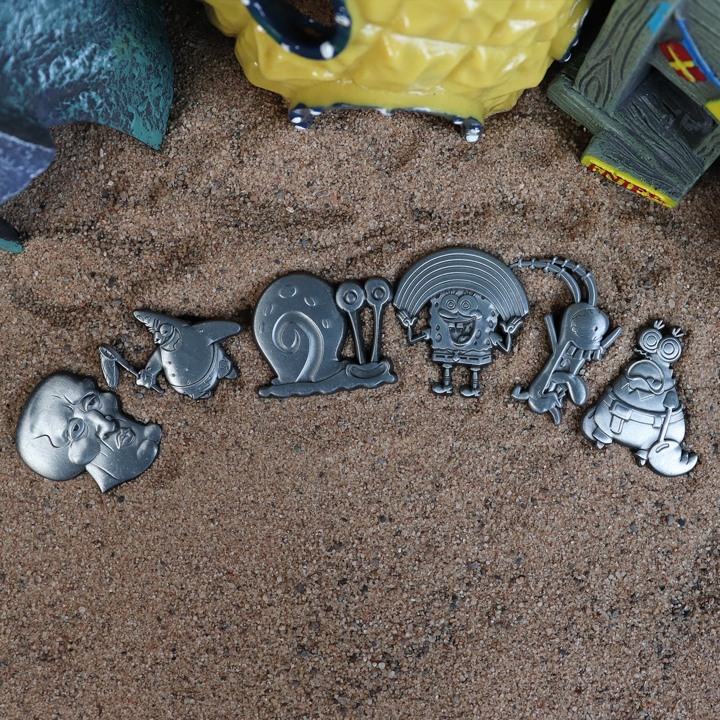 SpongeBob SquarePants set of 6 pin badges from Fanattik