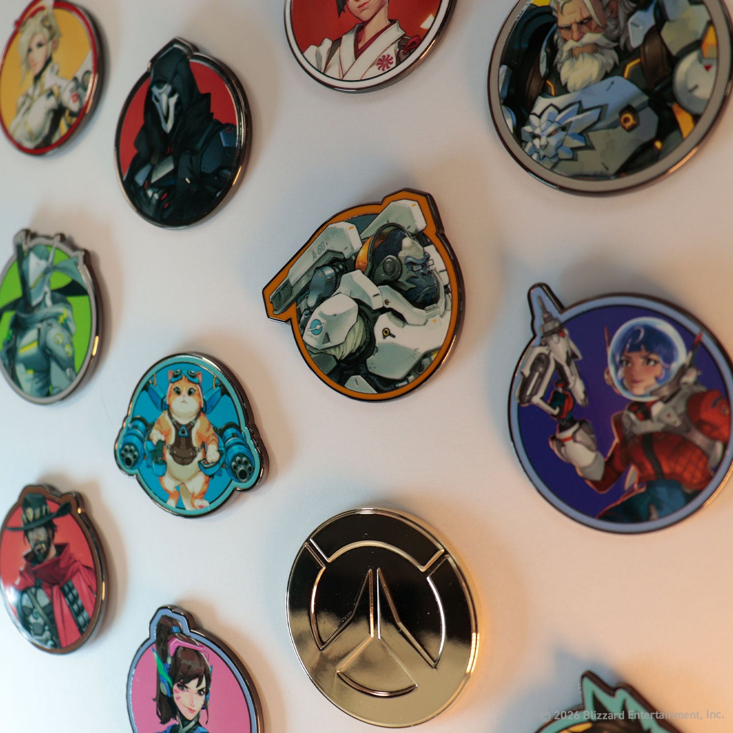 Overwatch - Mystery Pin Badge CDU of 12 Blind Boxes