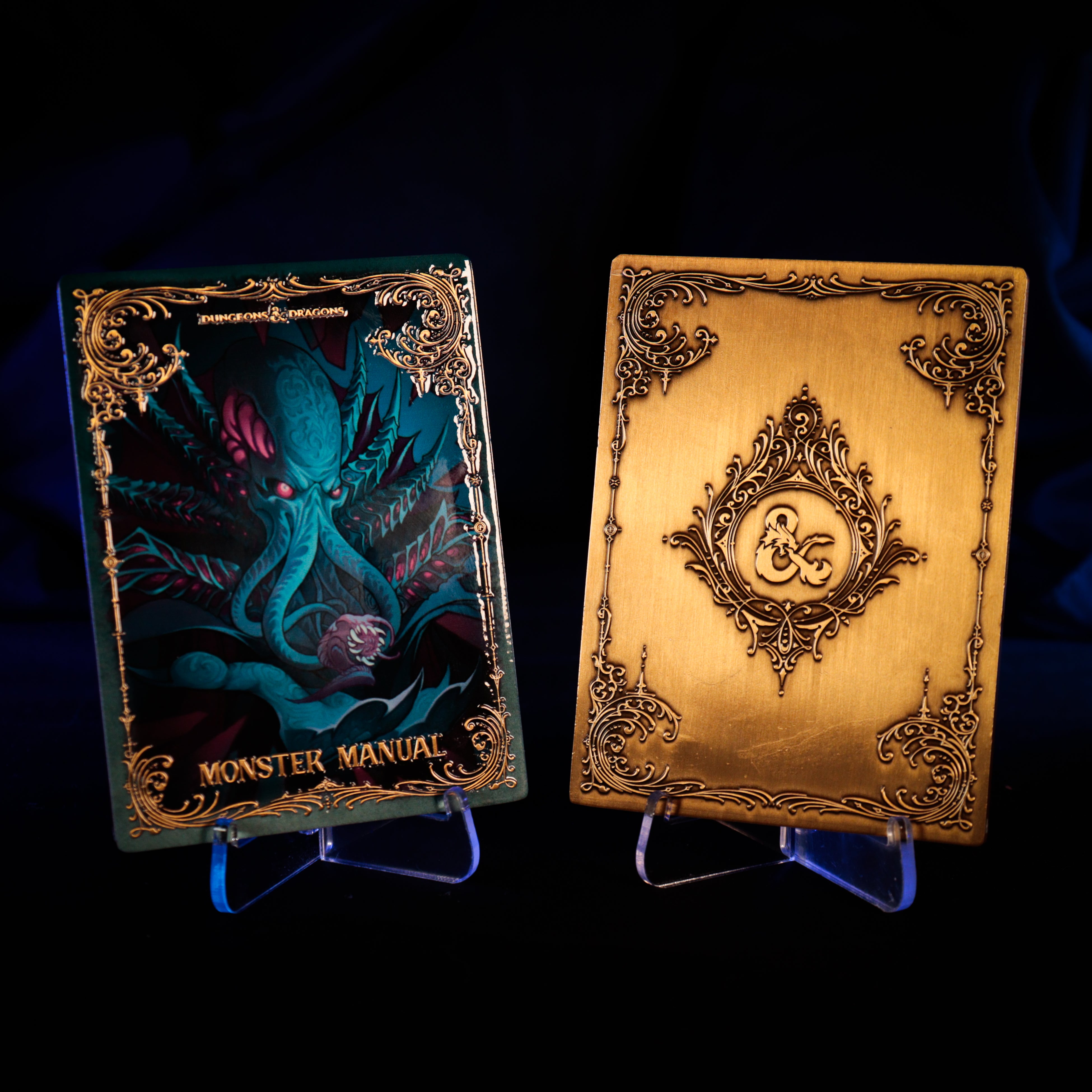 Dungeons & Dragons – Monster Manual Alternate Cover Ingot – Fanattik