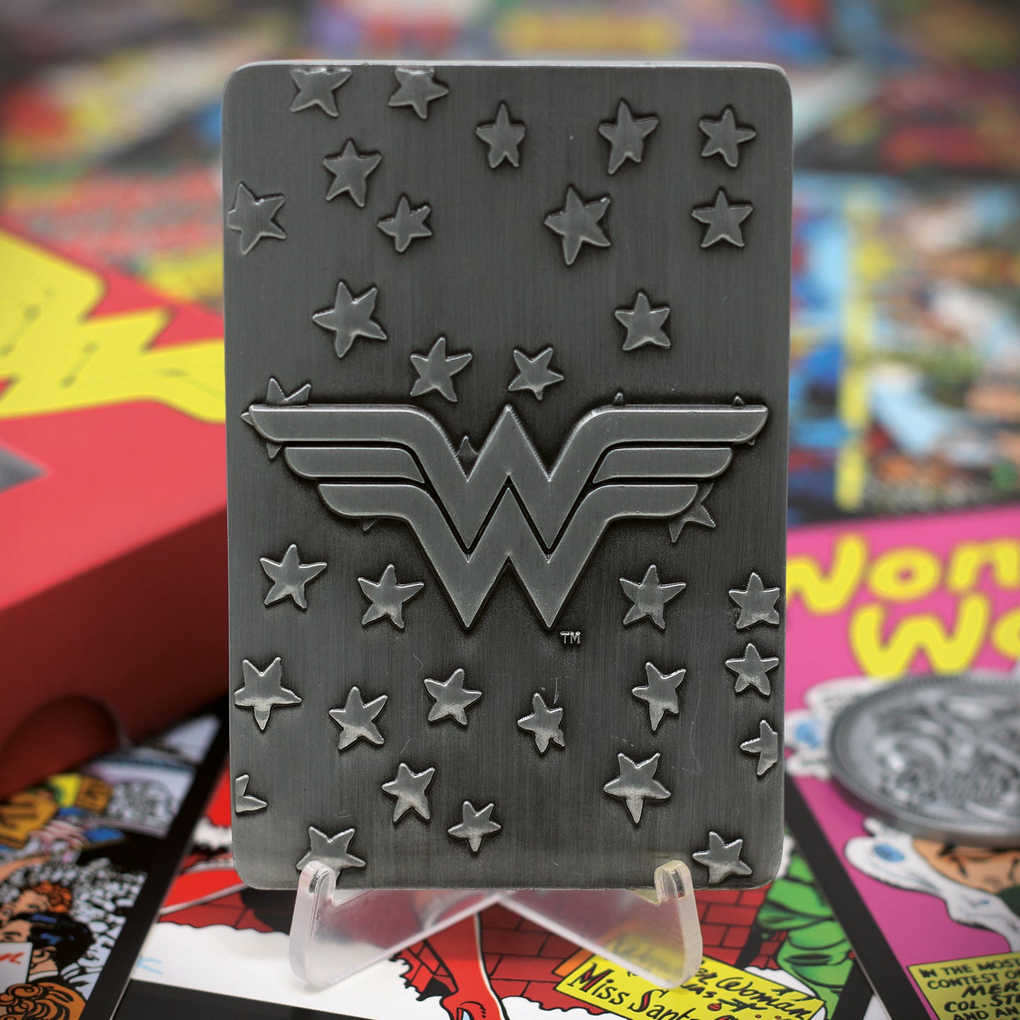 DC Comics Wonder Woman Limited Edition Collectible Metal Plaque featuring original comic book art