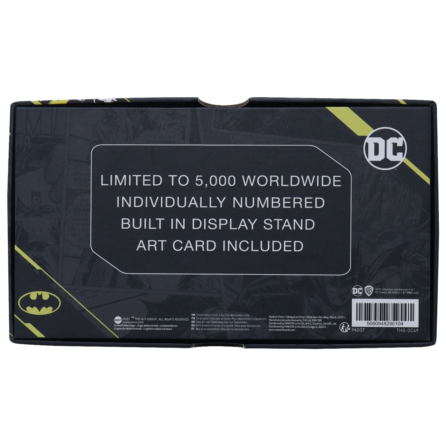DC Batman Vintage Style Metal Batarang and art card from Fanattik