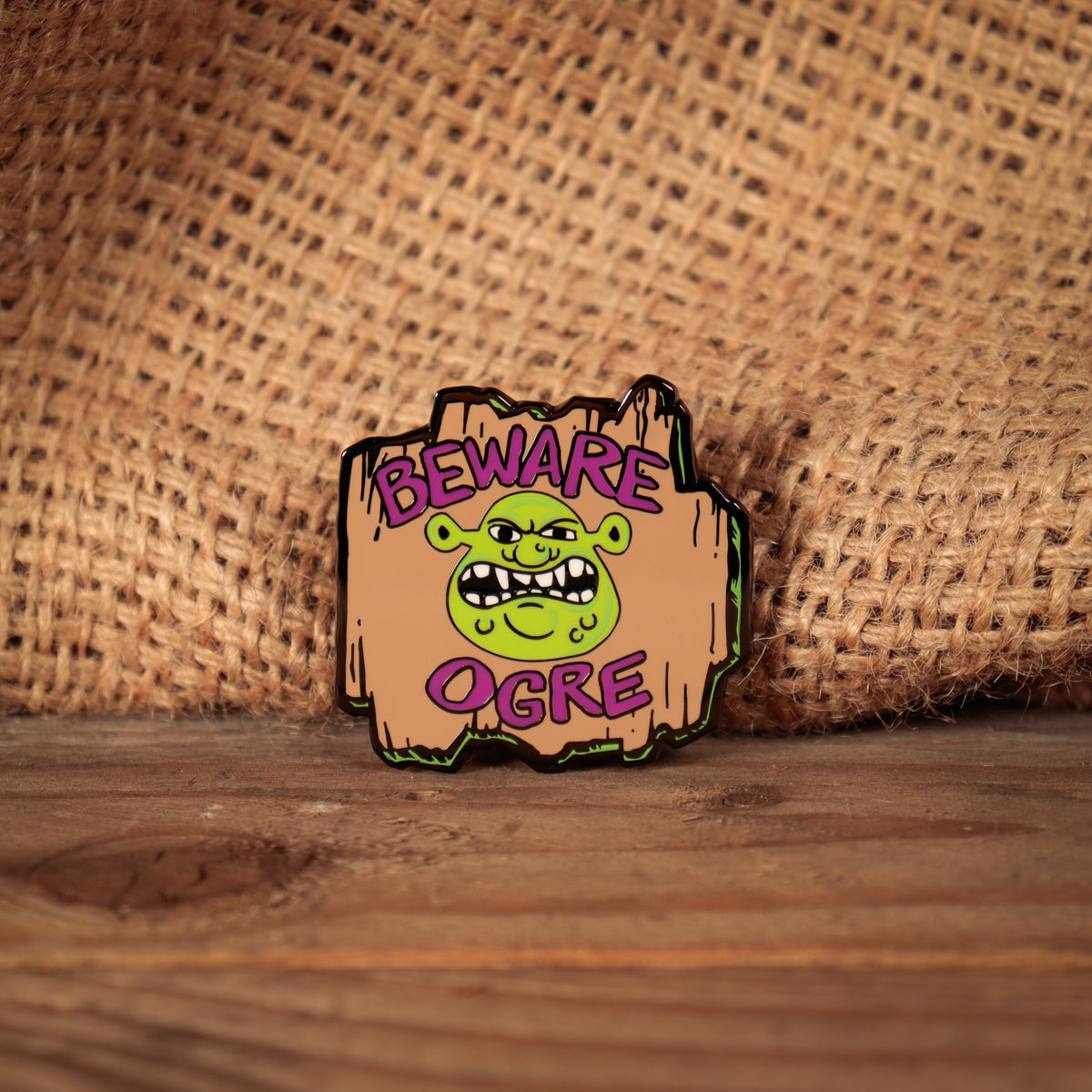 Shrek ‘Beware Ogre’ Pin Badge – Fanattik