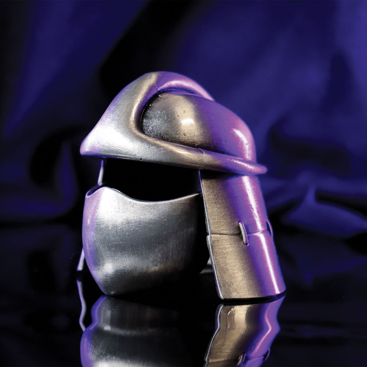 Teenage Mutant Ninja Turtles – Limited Edition Shredder’s Helmet Miniature Replica