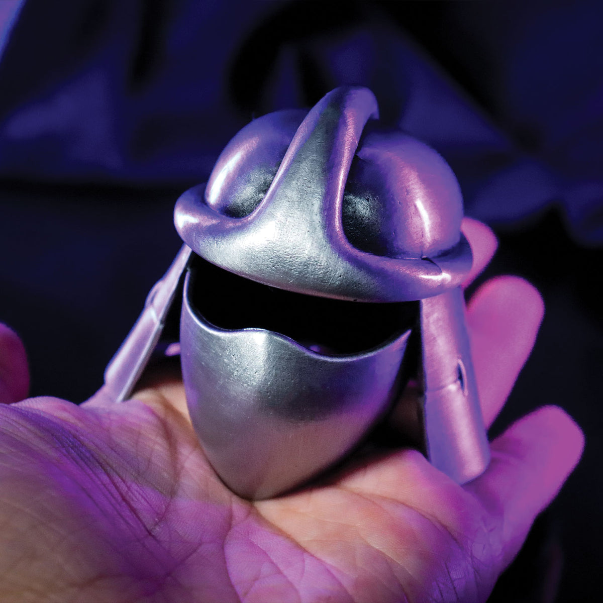 Teenage Mutant Ninja Turtles – Limited Edition Shredder’s Helmet Miniature Replica