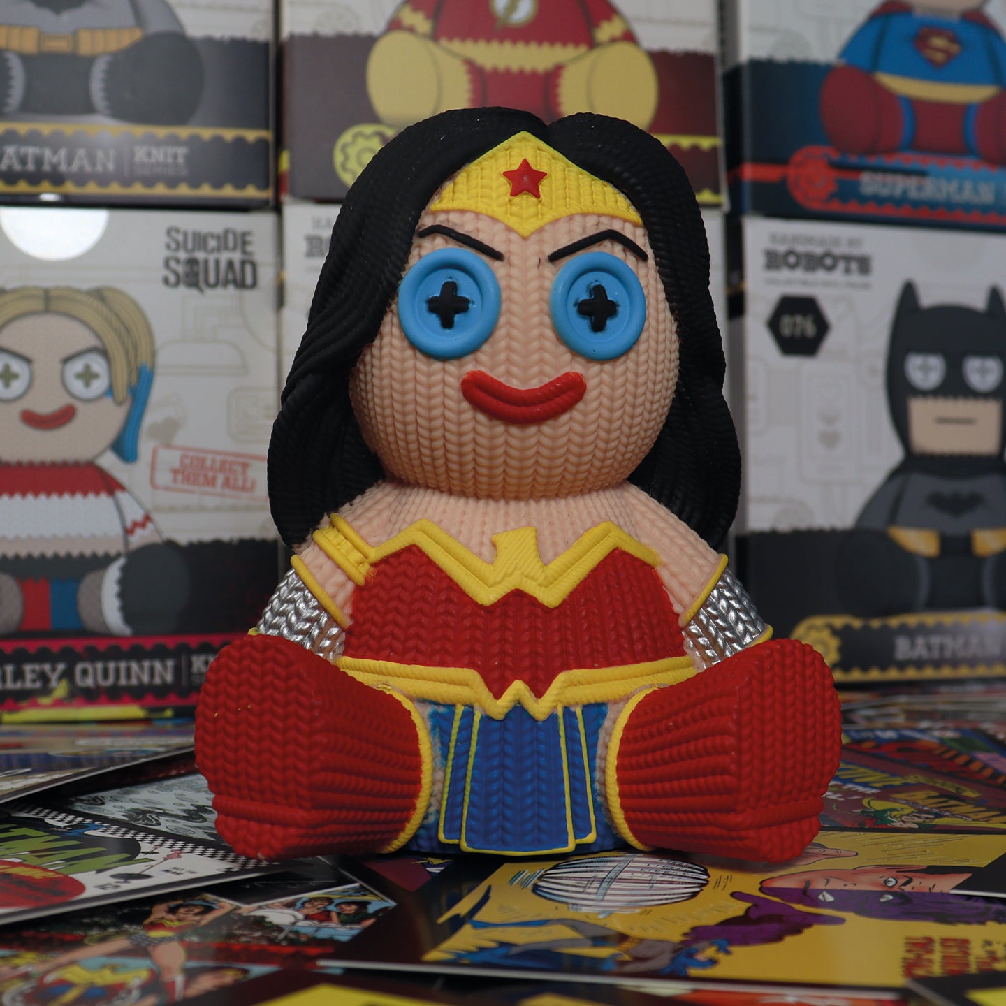 DC - Wonder Woman Collectible Vinyl Figure from Handmade By Robots